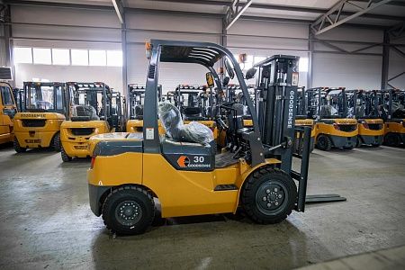  Дизельный погрузчик GOODSENSE FD30 3,0т 3,0м Xinchai Арт 501587 низкие цены 
