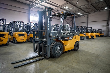  Дизельный погрузчик GOODSENSE FD35 3,5т 3,0м Xinchai Арт 453842 низкие цены 