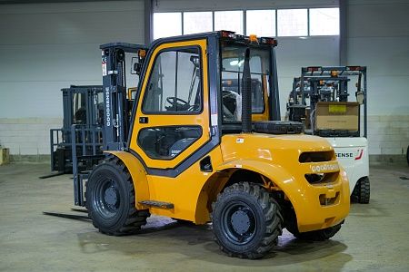  Внедорожный погрузчик GOODSENSE FD25G-X3 3,0М 2,5Т 4WD XINCHAI АРТ 10200002 низкие цены 