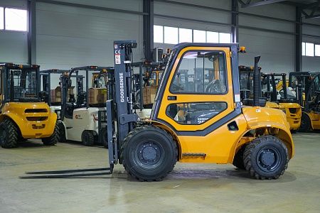  Внедорожный погрузчик GOODSENSE FD25G-X3 3,0М 2,5Т 4WD XINCHAI АРТ 10200002 низкие цены 